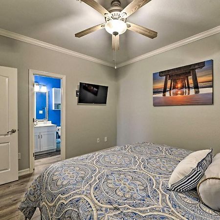 Modern Island Condo With Pool Steps To The Beach! South Padre Island Extérieur photo