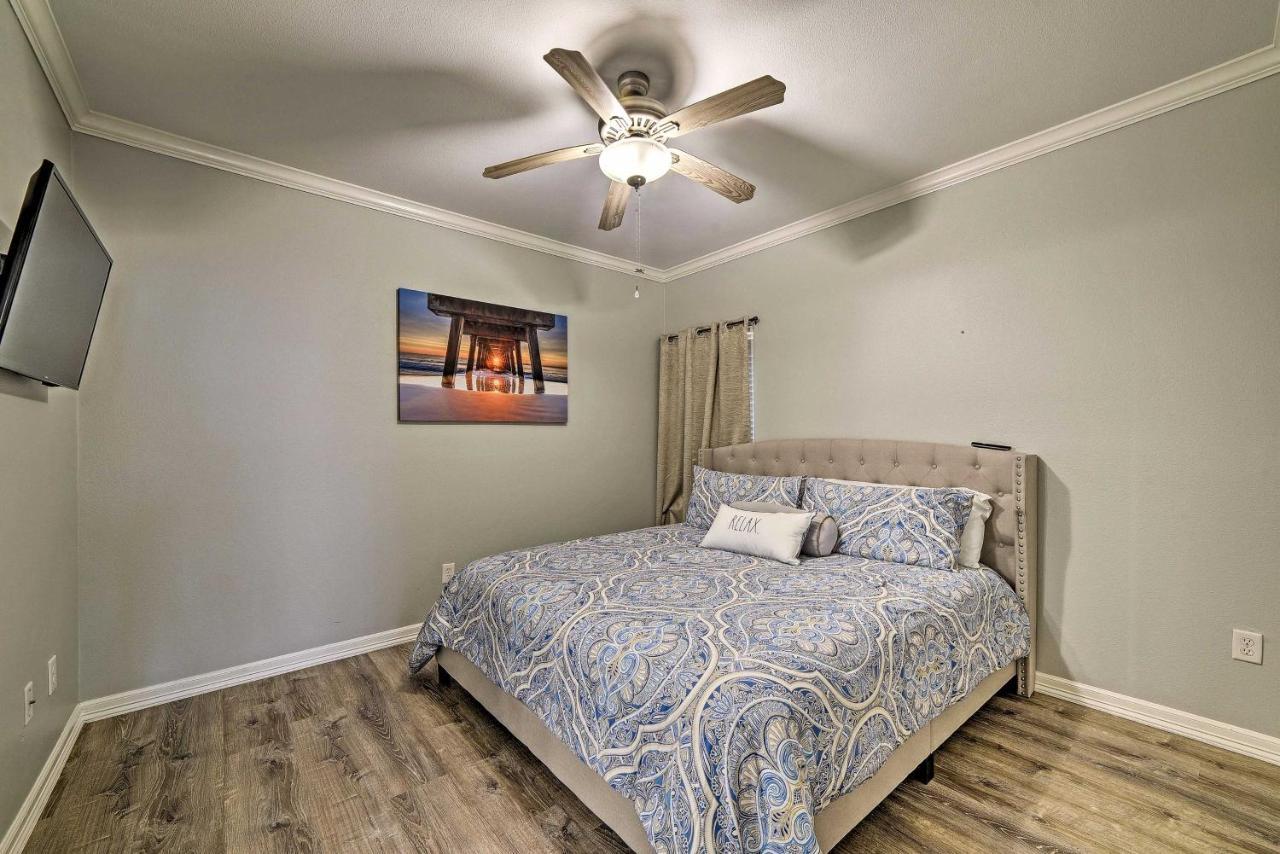 Modern Island Condo With Pool Steps To The Beach! South Padre Island Extérieur photo