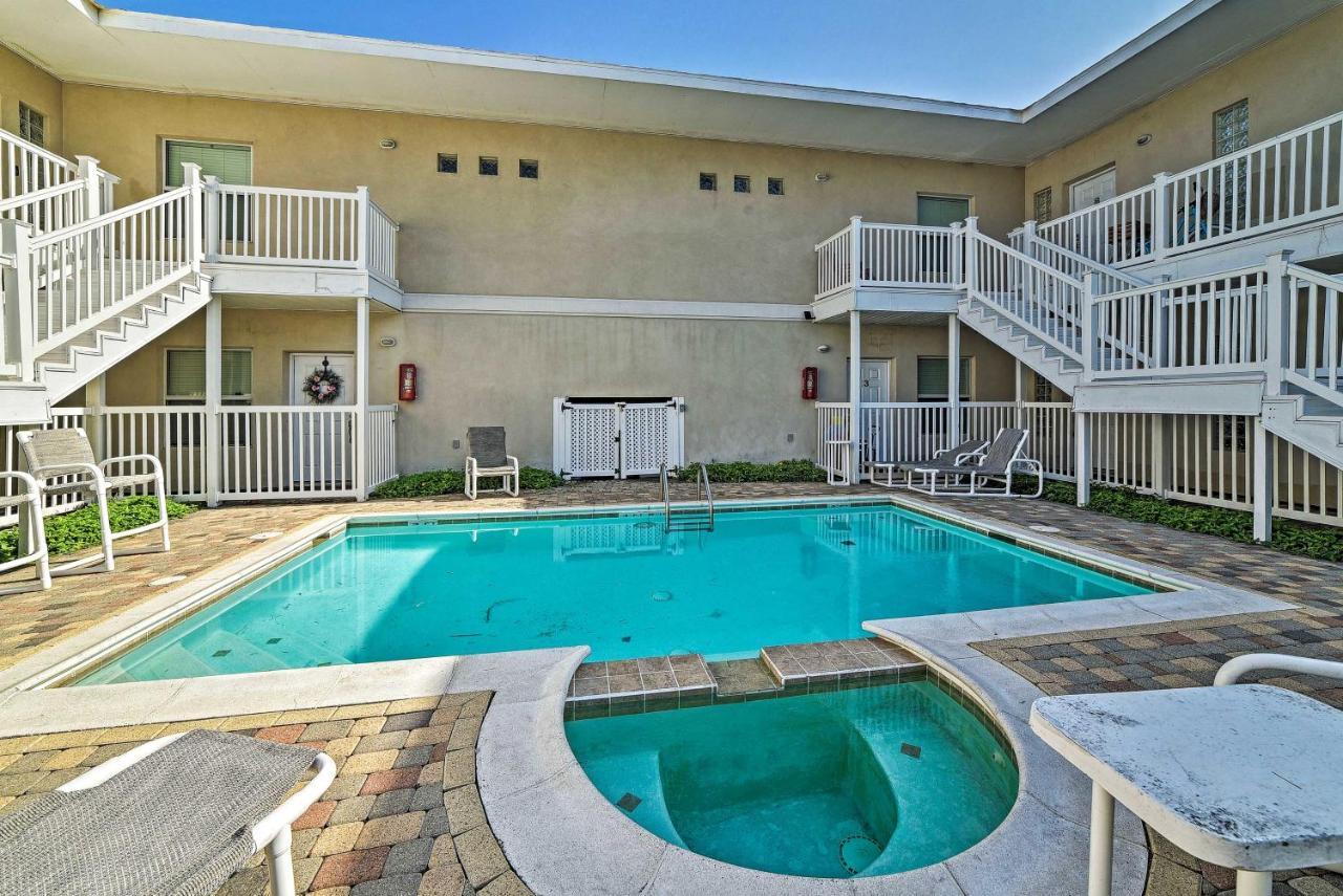 Modern Island Condo With Pool Steps To The Beach! South Padre Island Extérieur photo