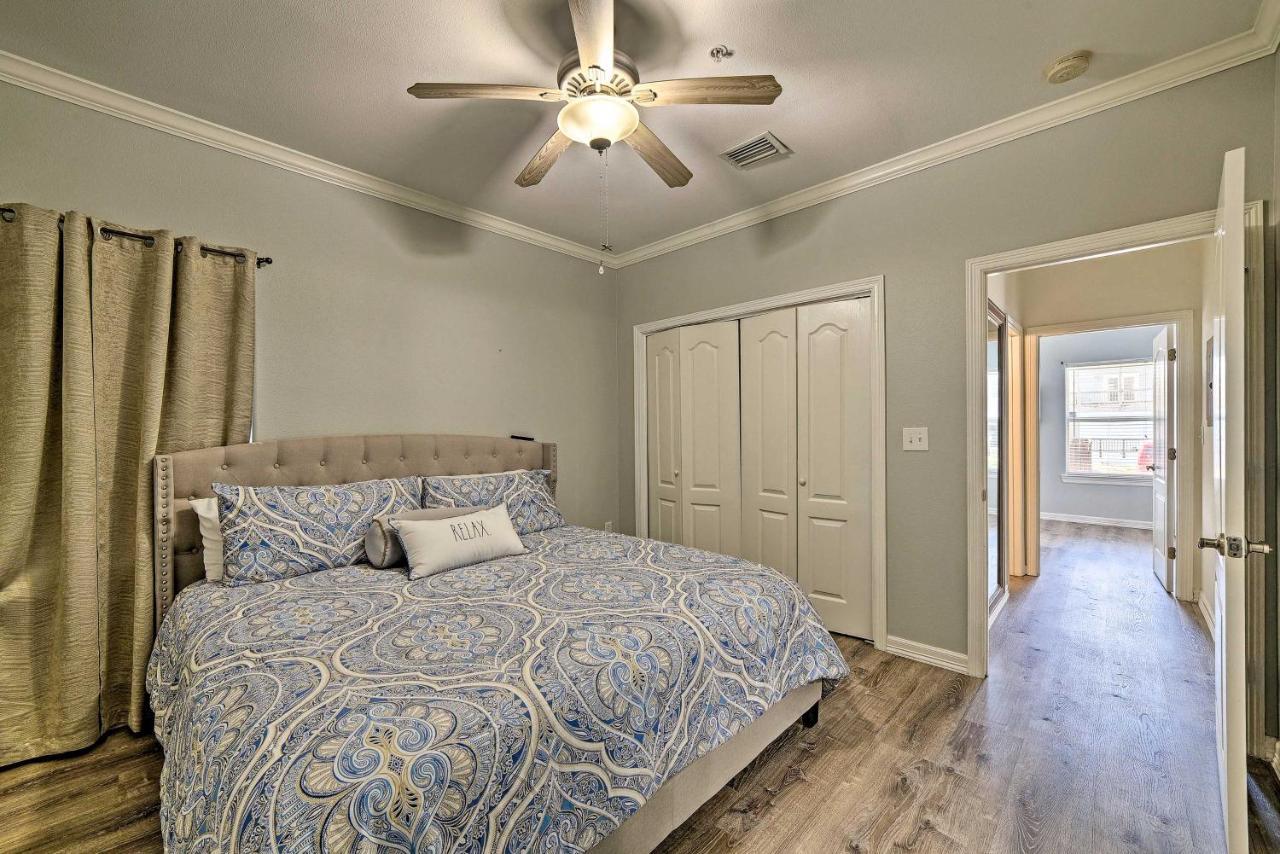 Modern Island Condo With Pool Steps To The Beach! South Padre Island Extérieur photo