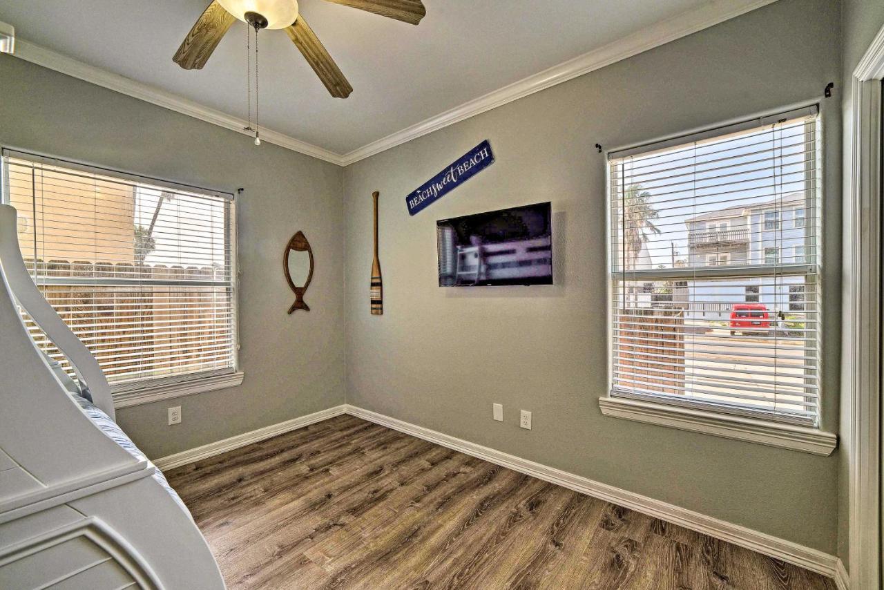 Modern Island Condo With Pool Steps To The Beach! South Padre Island Extérieur photo